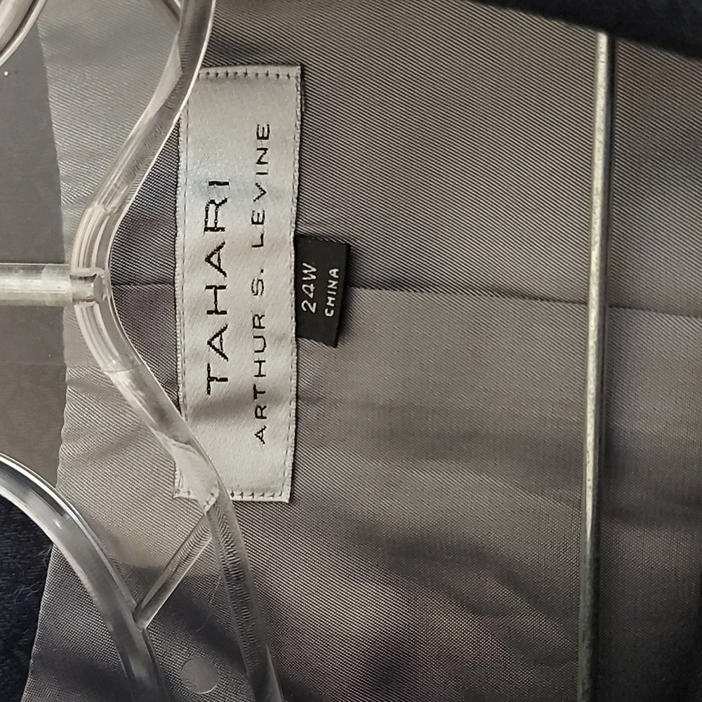 2 piece suit 24W